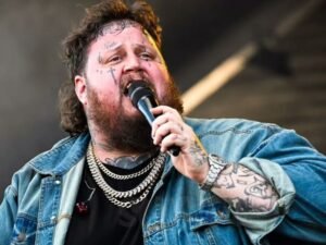 Jelly Roll Pre Show Ritual: What Happens Backstage?