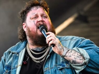 Jelly Roll Pre Show Ritual: What Happens Backstage?